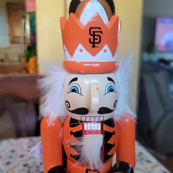 Forever Collectibles San Francisco Giants MLB 14” Wooden Nutcracker - Picture 3 of 8